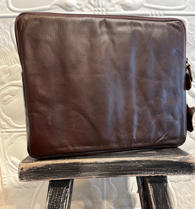 15" computer sleeve with zip